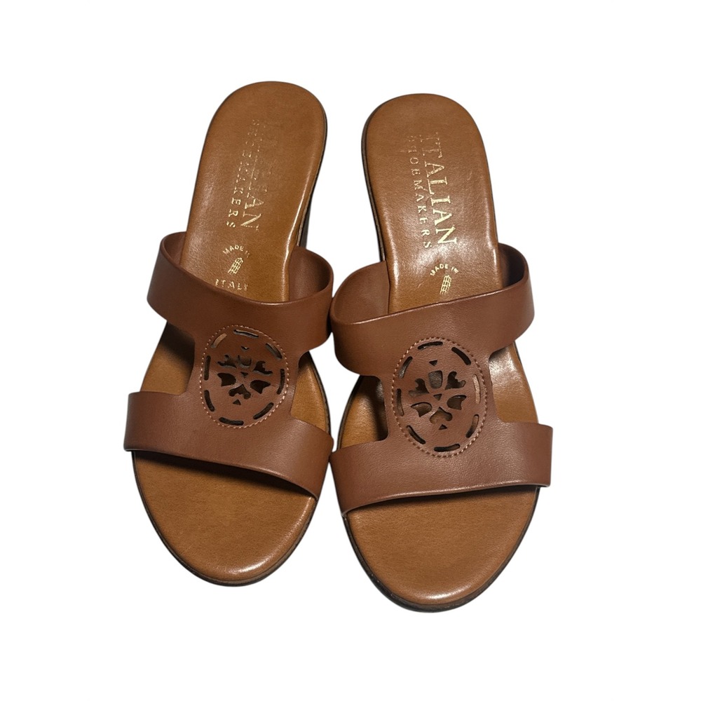 Italian Shoemakers Womens Tan Medallion Wedge Sandals Size 7M Made in Italy